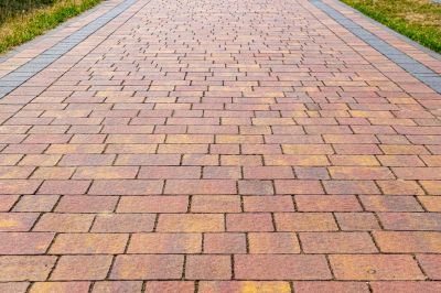 Multi-Row Paver Pattern on Walkway